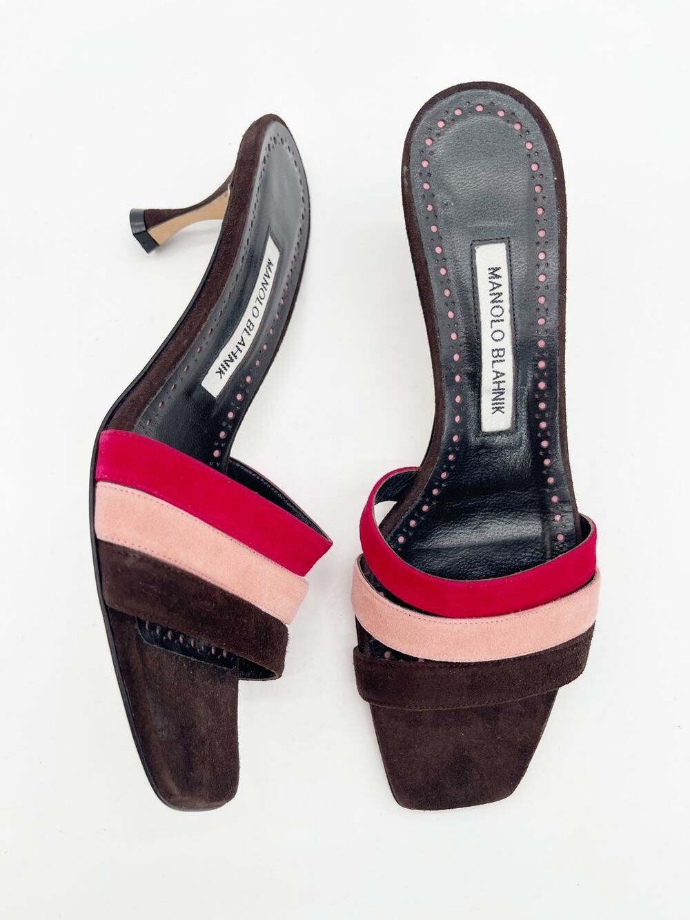 Manolo Blahnik Olientamu Brown Red Pink Tricolor Suede Mules Slide Sandals IT 38